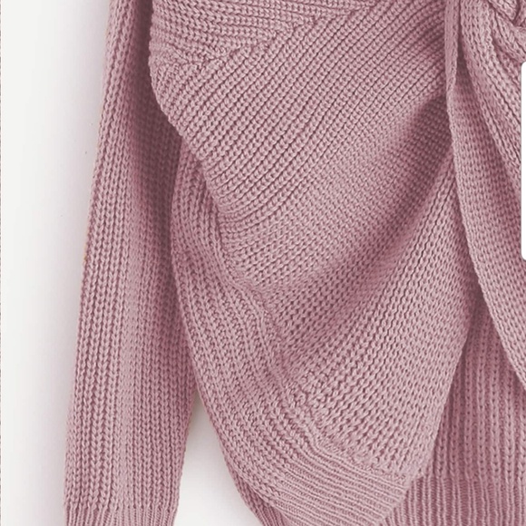 V Neckline Twist Front Sweater - Picture 4 of 8